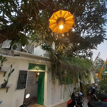 The Bodhi Tree Karimunjawa Hostel Exterior photo