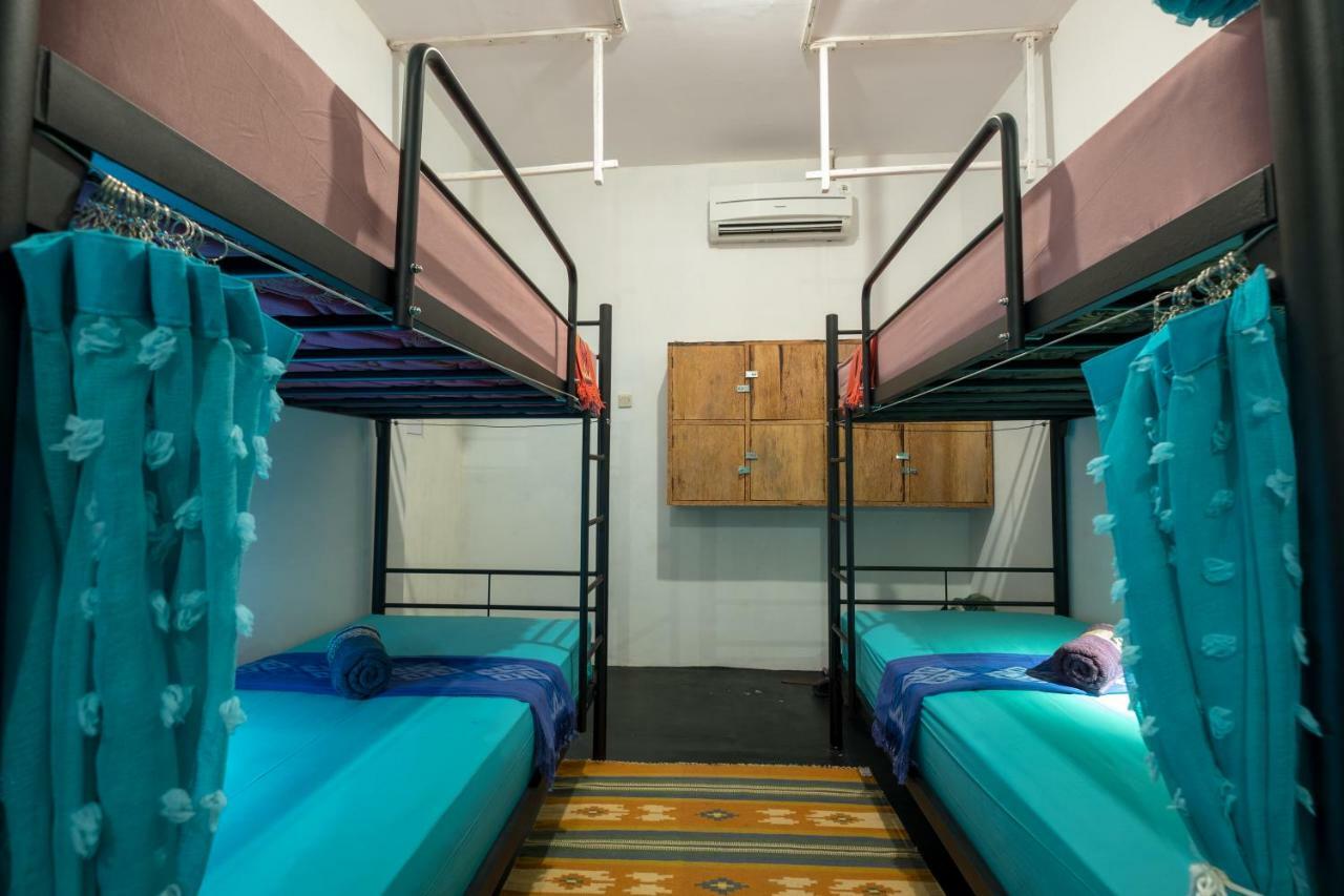 The Bodhi Tree Karimunjawa Hostel Exterior photo